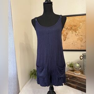 Sadie & Sage navy blue ribbed romper